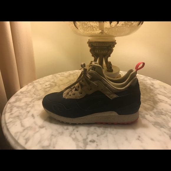 ASICS gel - Picture 2 of 5